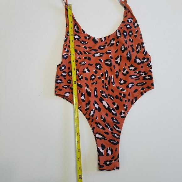 Fabletics Animal Print One-Piece Swimsuit Size M - Picture 3 of 7